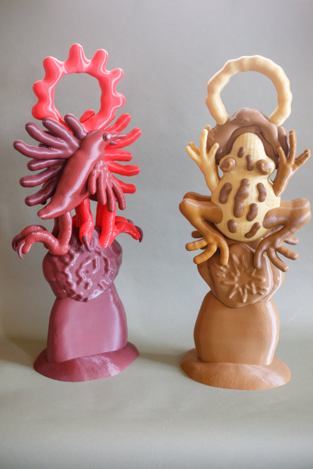 ALT=The Sun & the Three-legged Crow and The Moon & the Toad together at Bard. Created by Wobbly Digital Studio.