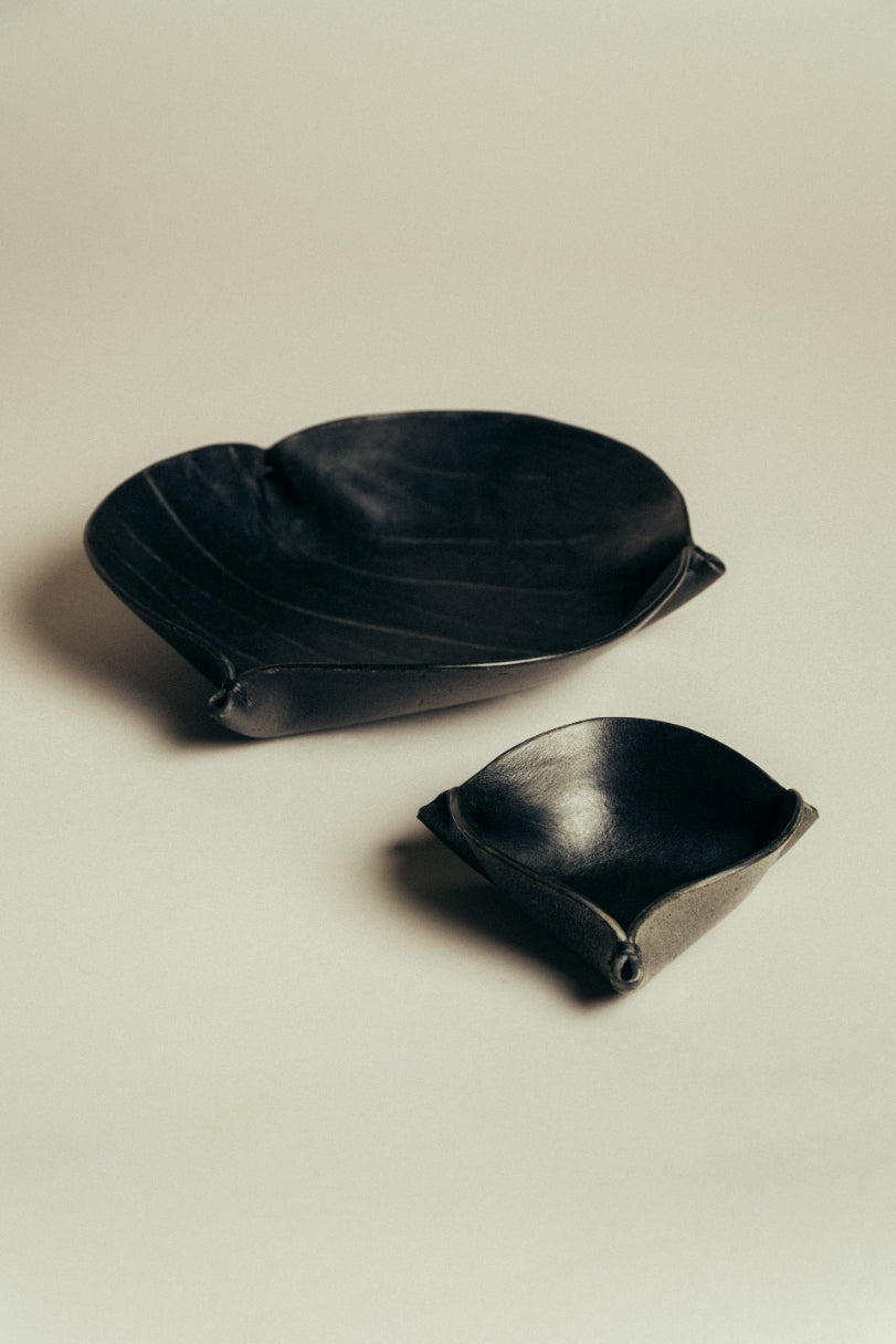 Jess White Black Bowls