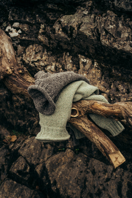 Shetland Woollen Co Lupetto Neck jumpers